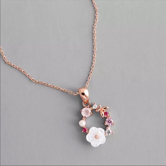 Jewelry - New Zircon Crystal Pearl Shell Garland Necklace